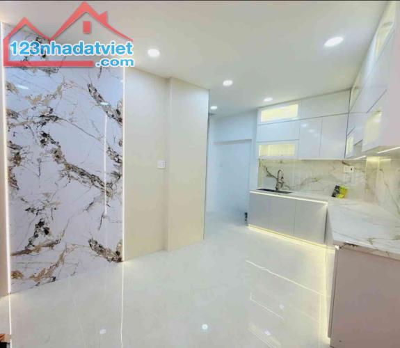 BÁN NHÀ 2 TẦNG - BÌNH ĐÔNG - QUẬN 8 - 4.1 X 18 - 4PN - NHỈNH 5 TỶ - LH 0784968131 - 2