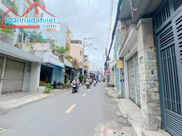 Bán nhà 4 tầng, mặt tiền Hồng Lạc, P.Bảy Hiền, 74m2, hơn 13 tỷ TL
