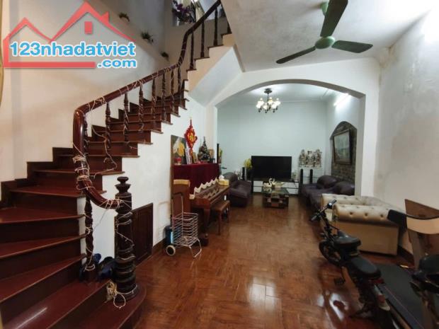 NHÀ DƯƠNG QUẢNG HÀM – 4T LÔ GÓC – MT 8,8M – Ô TÔ VÀO NHÀ – 20M RA NGUYỄN KHÁNH TOÀN - 1