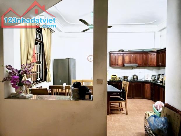 NHÀ DƯƠNG QUẢNG HÀM – 4T LÔ GÓC – MT 8,8M – Ô TÔ VÀO NHÀ – 20M RA NGUYỄN KHÁNH TOÀN - 2