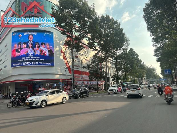Kinh doanh SƯỚNG nhà QUẬN 1 hẻm 4.5m Trần Hưng Đạo 64m2 5 lầu gần tuyến Metro nhỉnh 14 tỷ - 2