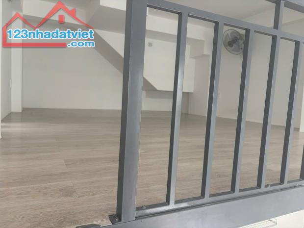 CHO THUÊ PHÒNG TRỌ GÁC LỬNG + NỘI THẤT MỚI 100%– KHU GIGAMALL, ĐH LUẬT, HUTECH, NGOẠI