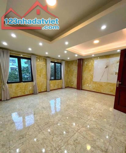 CHO THUÊ NHÀ NGÕ 1XX TRƯỜNG CHINH – ĐỐNG ĐA  45M² × 7 TẦNG  MT 6M  THANG MÁY  28 - 2