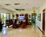 Hiếm CHCC đẹp KĐTM Văn Khê, 160m2, 3 PN rộng, 3WC, lô góc thoáng sáng, đầy đủ nội thất,
