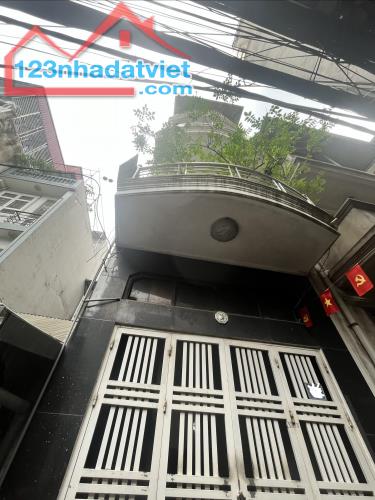Bán nhà Ngõ Chợ Khâm Thiên, ba gác tránh SH, lõi Đống Đa, dưới 10 tỷ