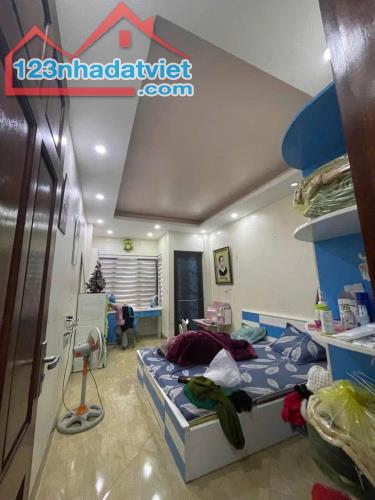 Cho thuê nhà ngõ 233 Chiến Thắng, Hà Đông 45m x 4T (4 ngủ) giá 17 triệu - 4